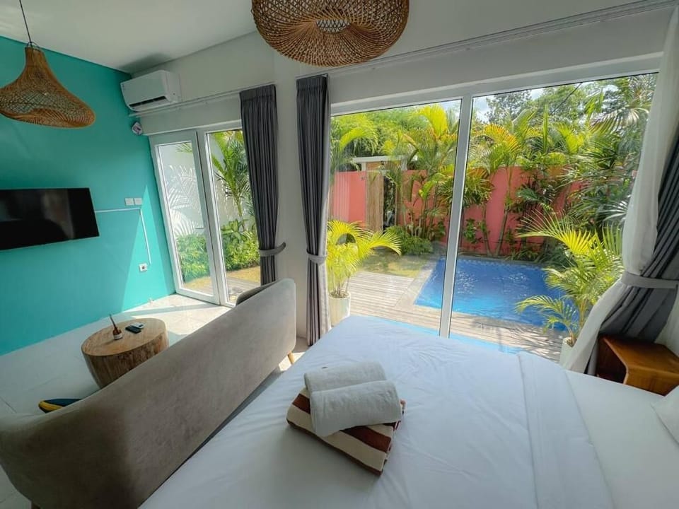 In-room safe, blackout drapes, soundproofing, iron/ironing board