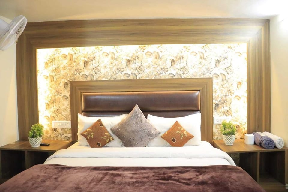 Deluxe Double Room, Air conditioning, City View | Free WiFi
