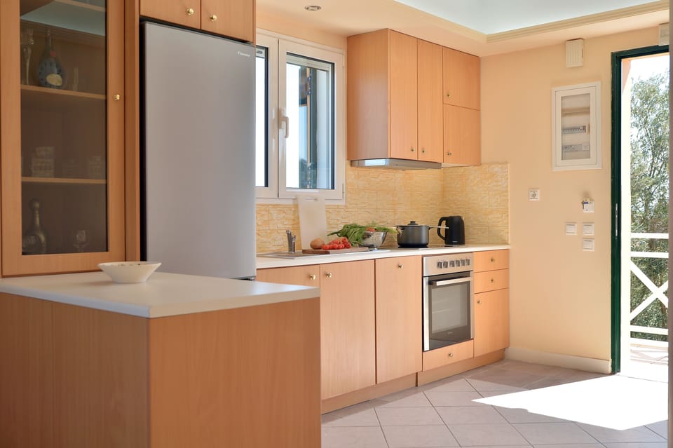 Apartment, 2 Bedrooms | Soundproofing, iron/ironing board, rollaway beds, free WiFi