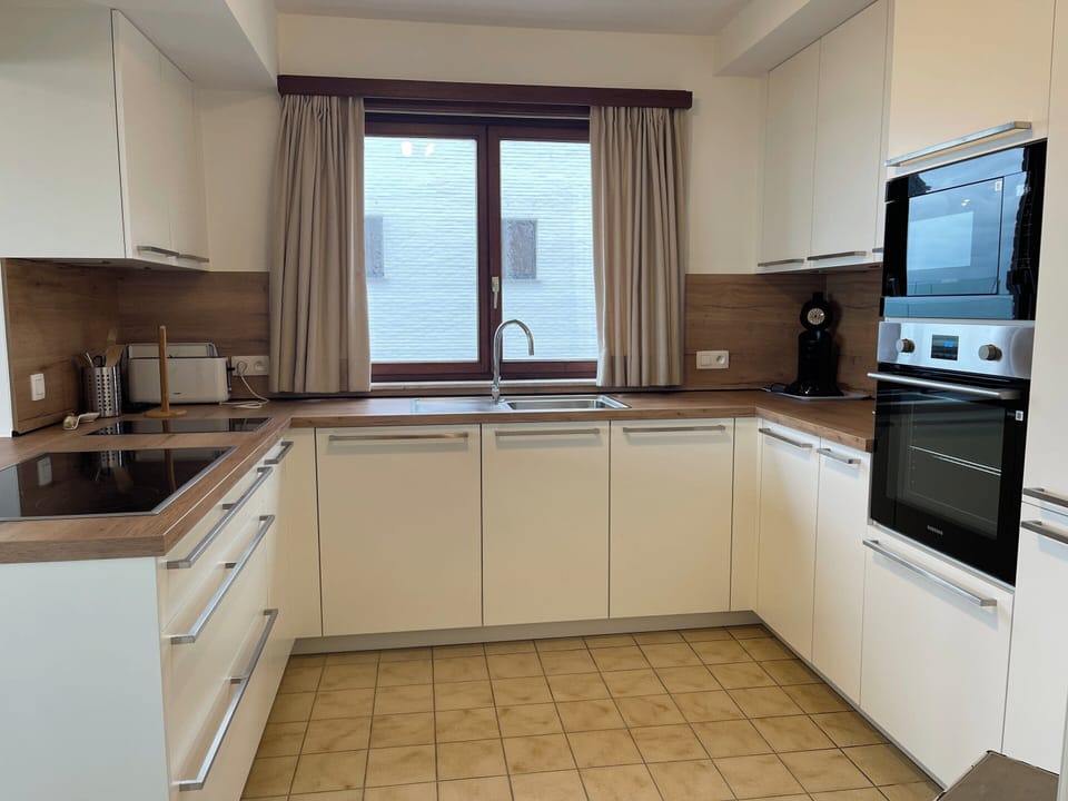 Apartment | Private kitchen | Highchair