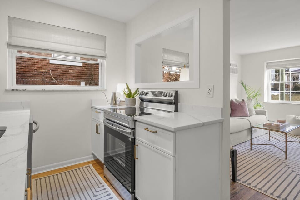 Brand New Kitchen | Fully Stocked