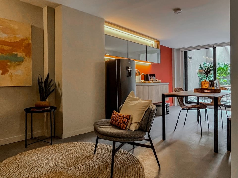 House, Smoking | 3 bedrooms, Internet