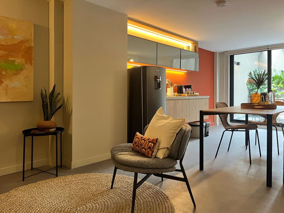 House, Smoking | 3 bedrooms, Internet