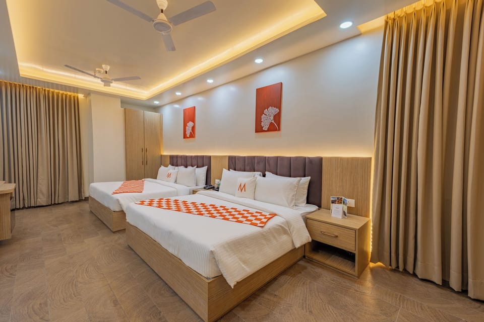 Family Room | Desk, free WiFi