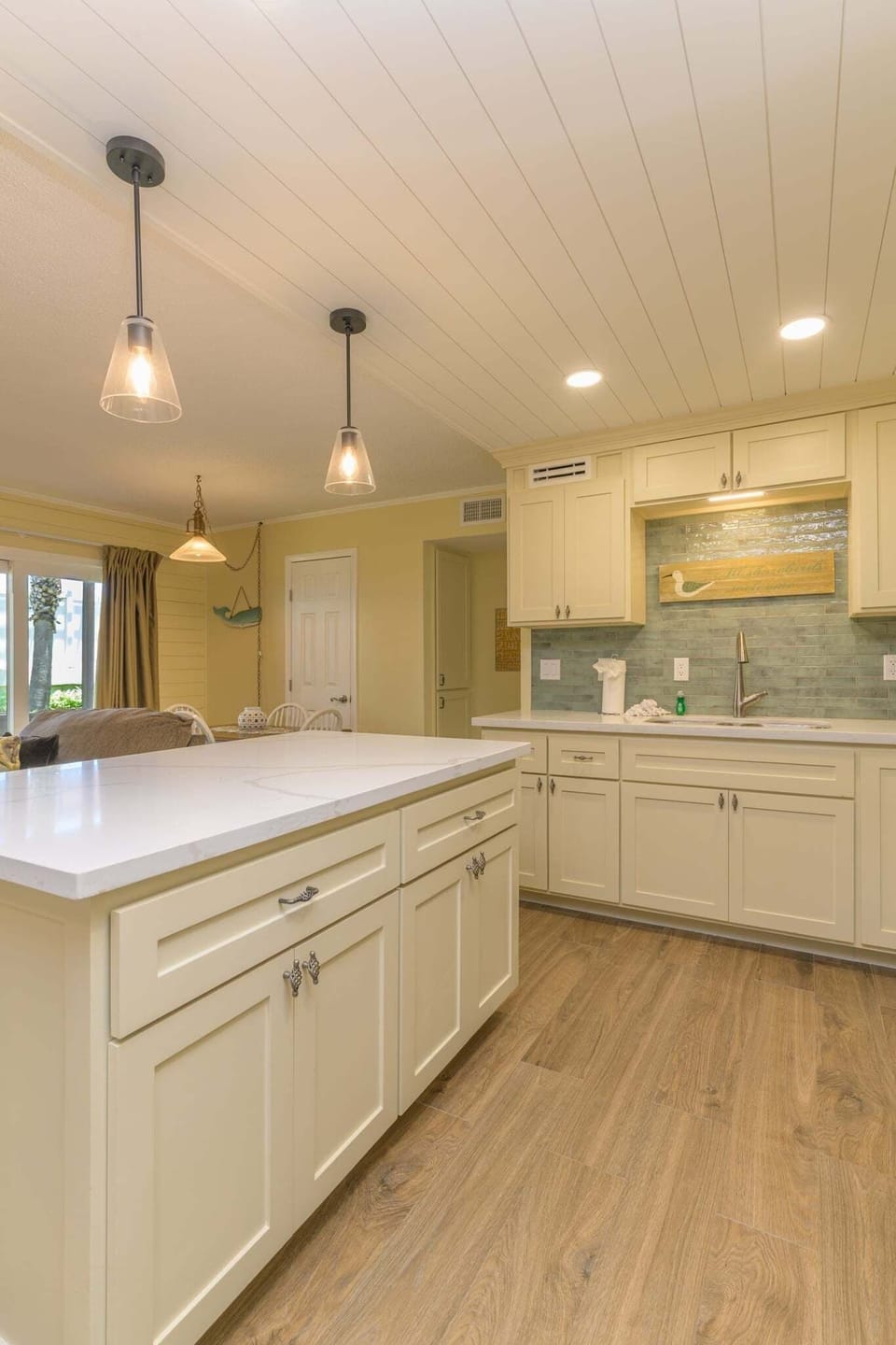 Condo, 1 Bedroom | Private kitchen | Fridge, oven, coffee/tea maker, toaster