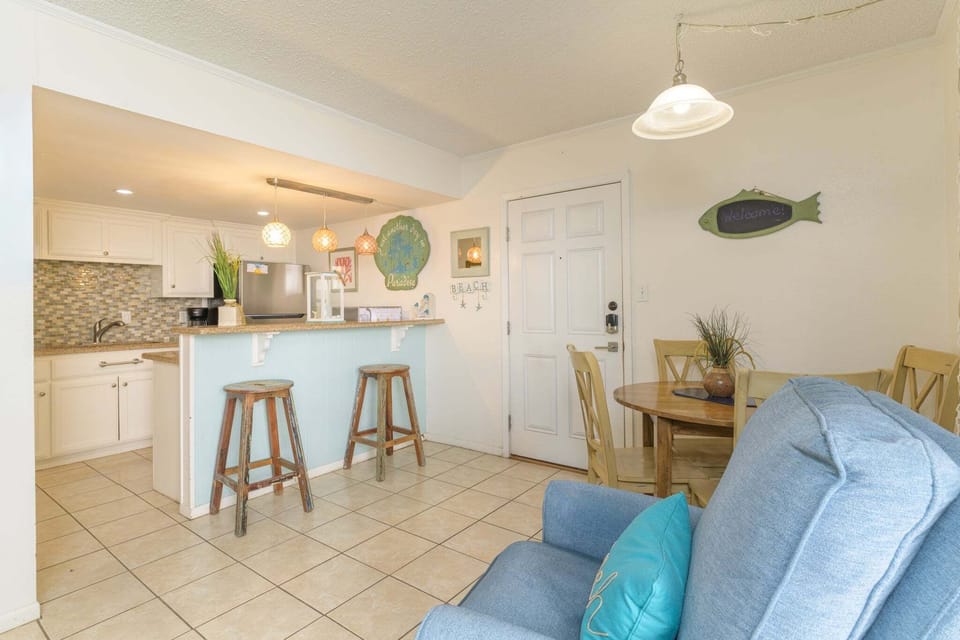 Condo, 1 Bedroom | Interior