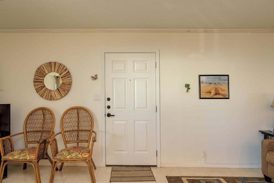 Condo, 1 Bedroom | Interior