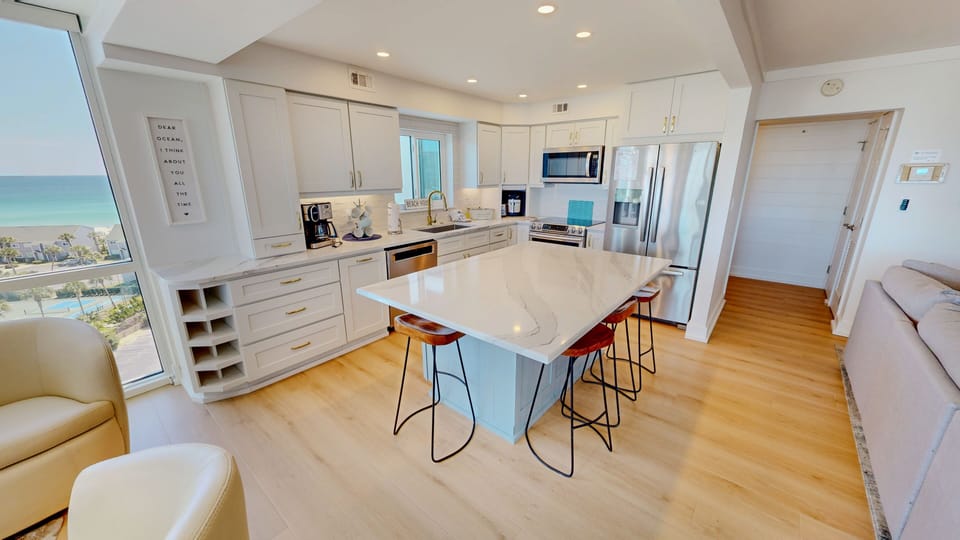Condo, 3 Bedrooms | Private kitchen | Coffee/tea maker, fridge, oven, toaster