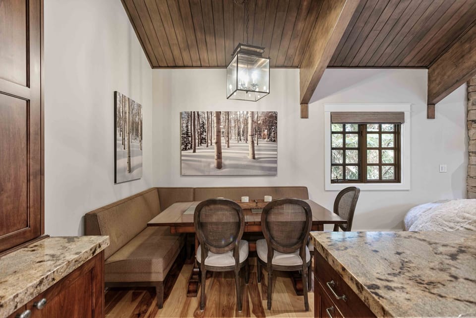 Condo, 3 Bedrooms | Dining