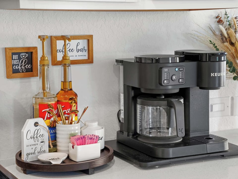 House, Multiple Beds, Patio, Garden View (The Oak Tree House) | Coffee and/or coffee maker