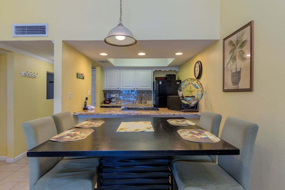 Dining Room, Dining Table, Furniture, Indoors, Table