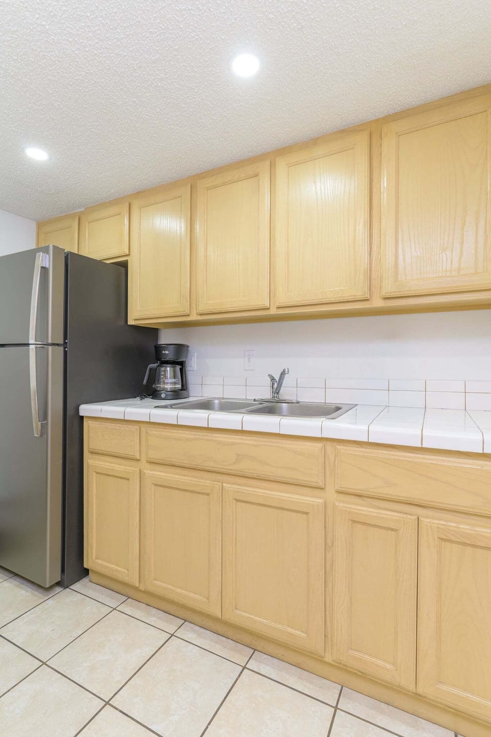 Indoors, Appliance, Refrigerator, Kitchen, Floor