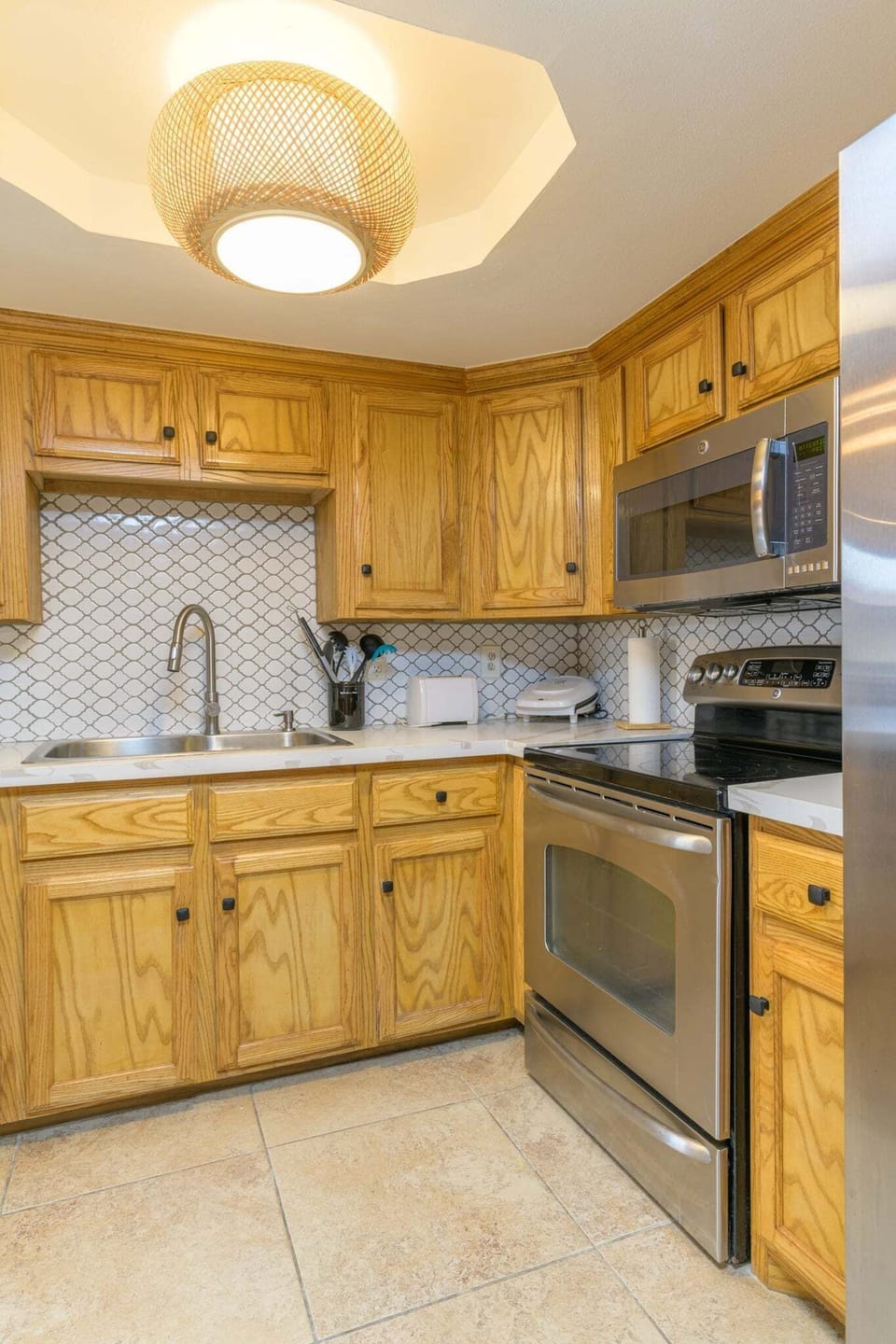 Indoors, Appliance, Microwave, Oven, Kitchen