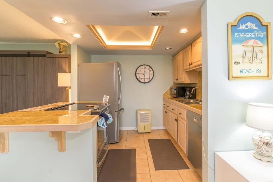 Floor, Flooring, Indoors, Kitchen, Hardwood