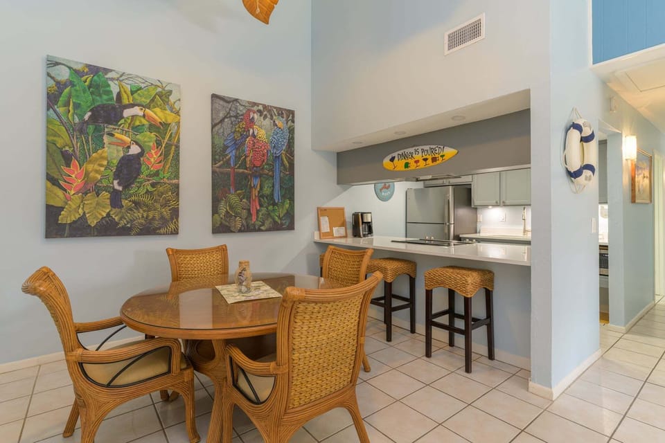 Dining Room, Dining Table, Furniture, Indoors, Table