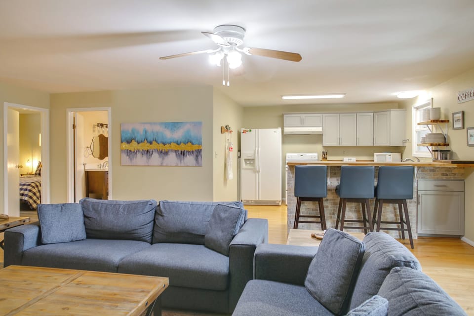 House (2 Bedrooms) | Interior