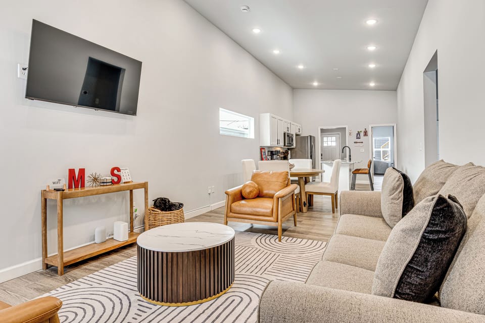 House (3 Bedrooms) | Front of property