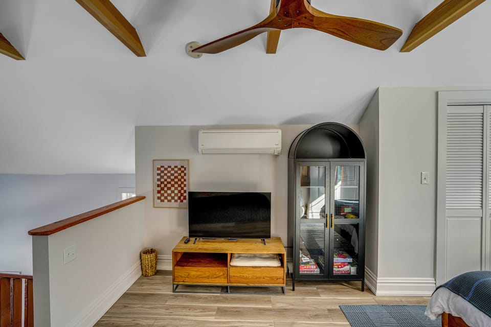 House (1 Bedroom) | Interior