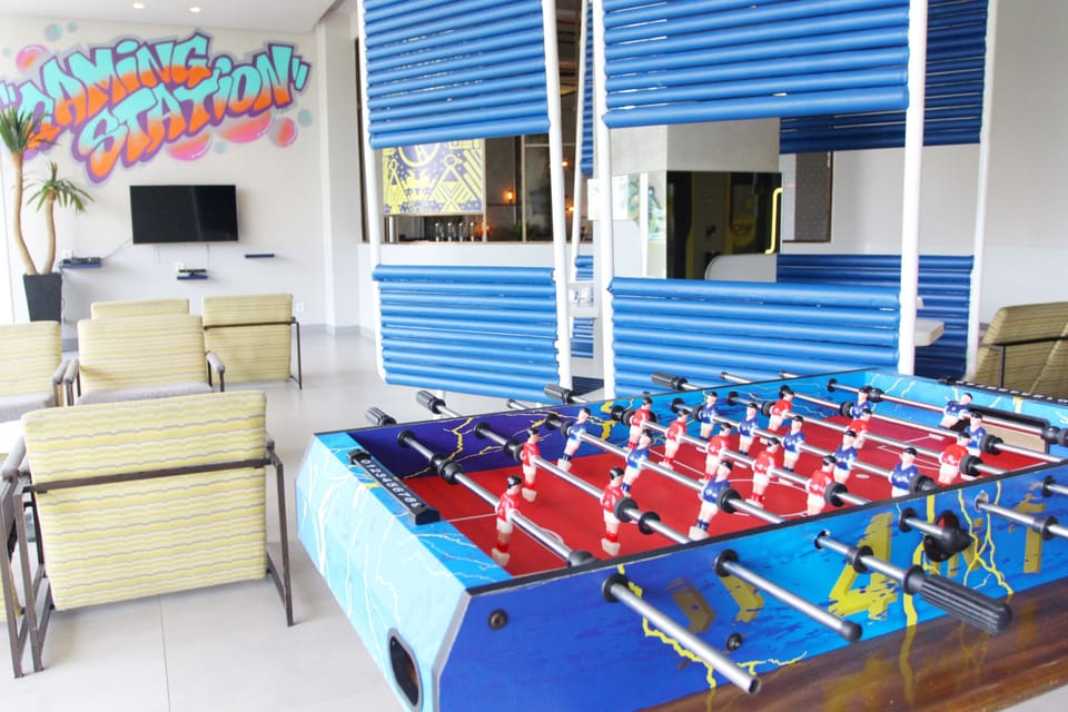 YELLO Hotel Jemursari Surabaya Hotel in Surabaya