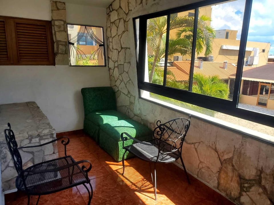 Comfort Room, Pool View | Bed sheets