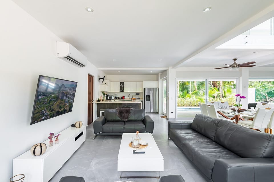 Living Room,TV and multimedia