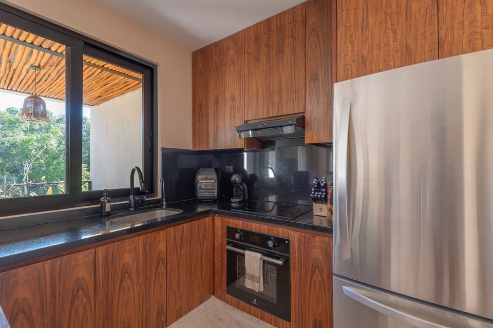 Food and drinks,Communal kitchen