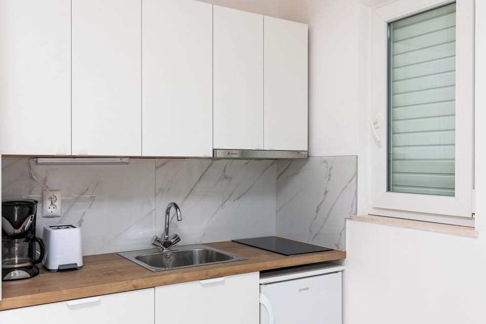 Apartment (0 Bedroom) | Interior
