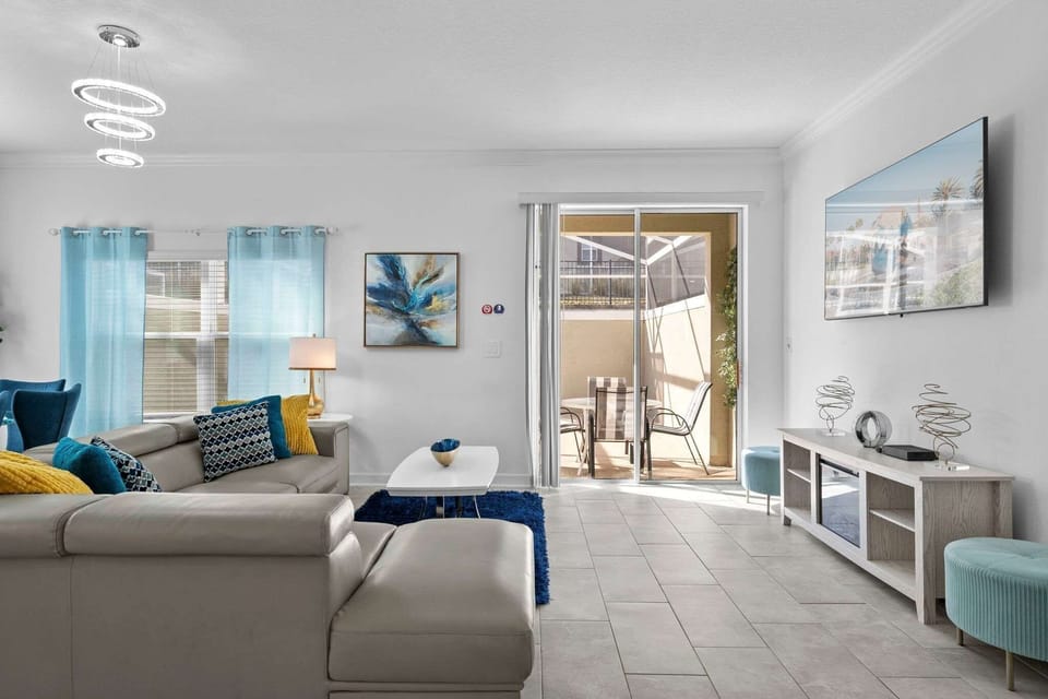 Communal lounge / TV room,Living Room