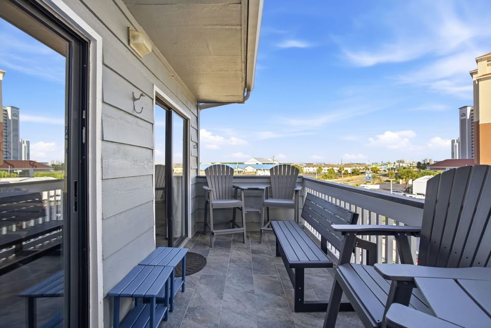 Regatta Condo 304C- Balcony View
