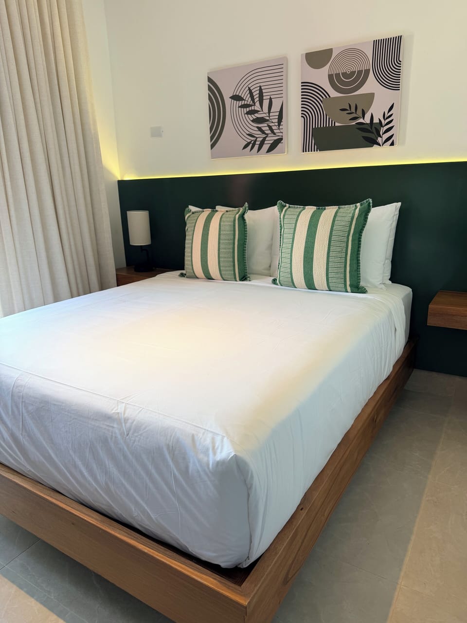 City Room, 1 Queen Bed, Balcony, Courtyard View | In-room safe, individually decorated, desk, blackout drapes