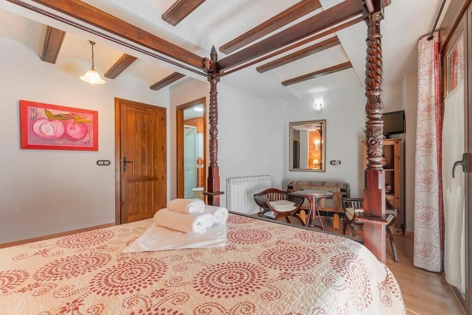 Design Double Room, Balcony, River View | Soundproofing, free WiFi