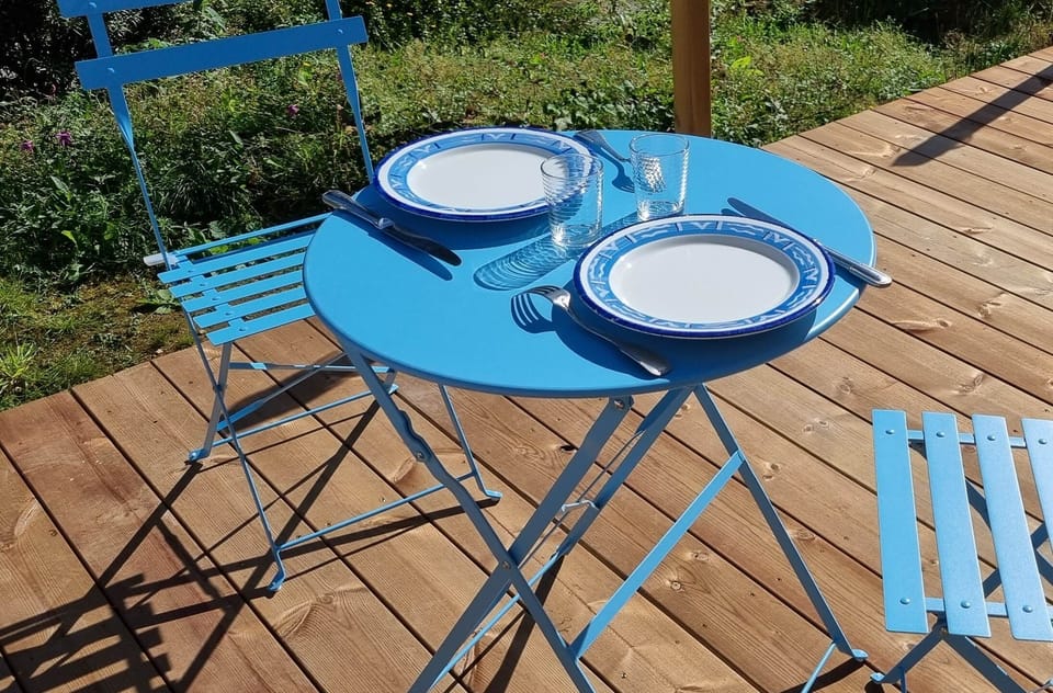 Moment à deux sur la terrasse