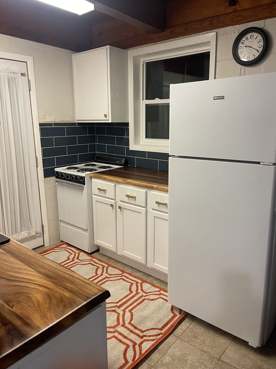 Full20size20refridgerator2C20gas20stove