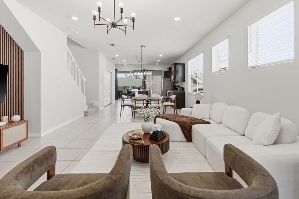 2-web-or-mls-3341LilacWay-2