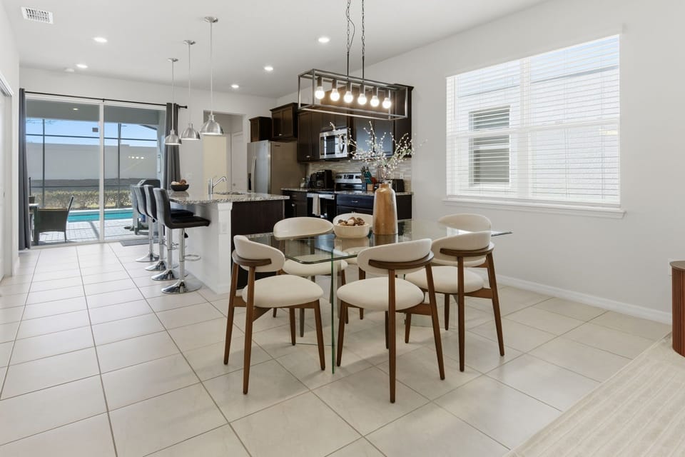 7-web-or-mls-3341LilacWay-7