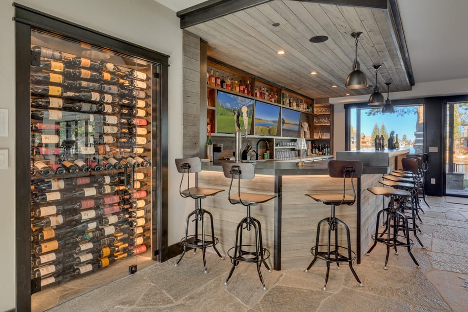 Luxury bar