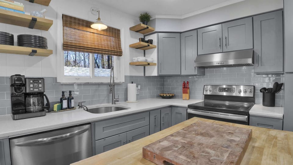 Modern Kitchen with Breakfast Bar & Coffee Station