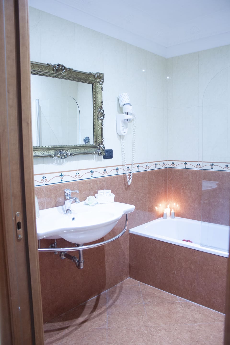 Free toiletries, hair dryer, towels