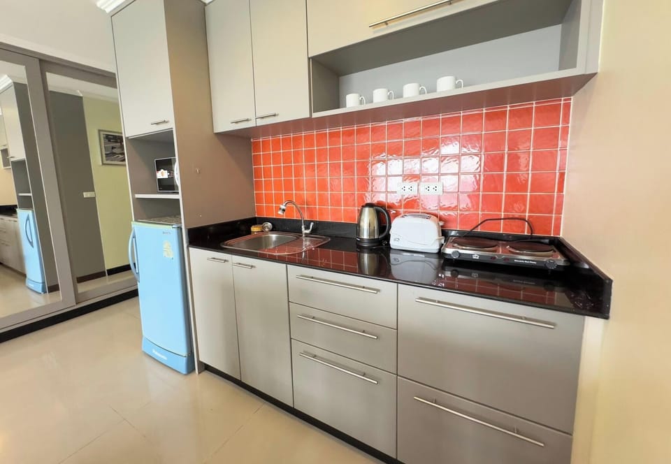 Condo, 1 Bedroom, Smoking, Balcony | Interior