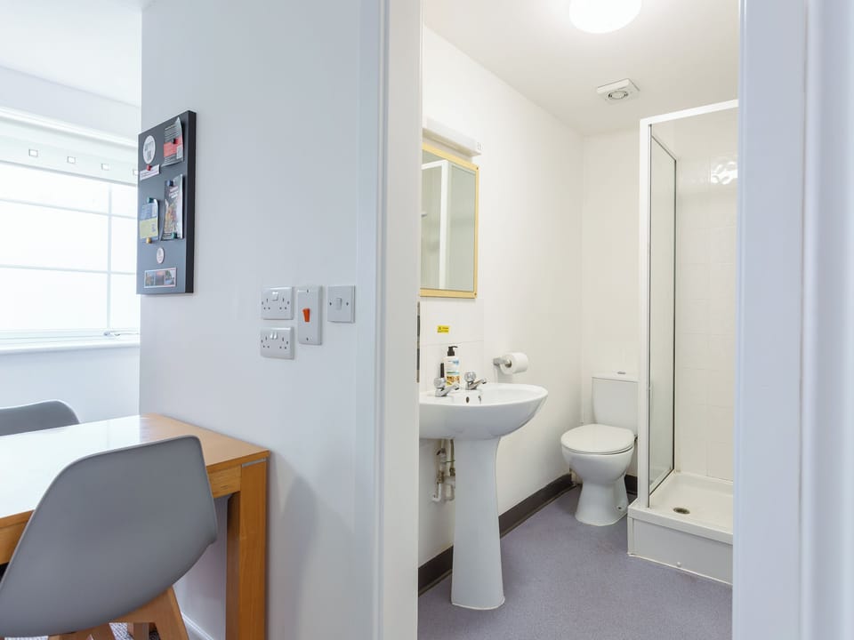 Bathroom | 5M Verity - Illfracombe Retreats, Illfracombe