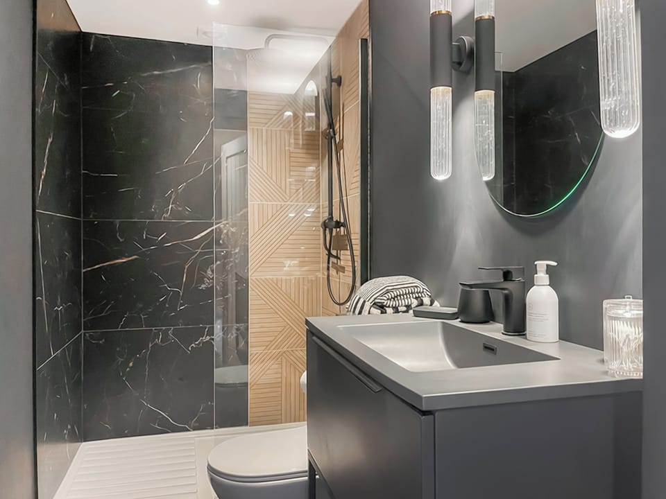 Bathroom | The Foxes Hole - Fox and Wolf Retreats, Laneshawbridge, near Colne