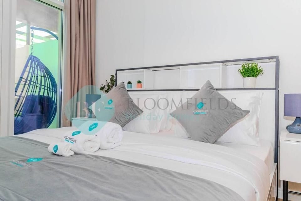 Apartment, Balcony | Iron/ironing board, free WiFi