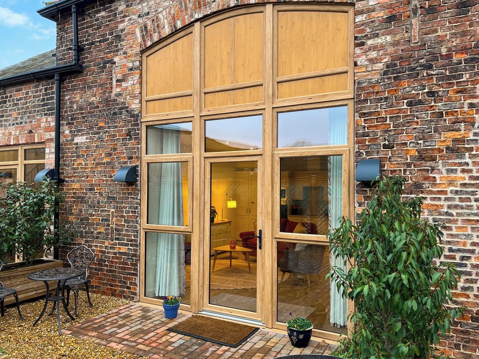 Exterior | Goose Beck Cottages - Rondo - Goose Beck Cottages , Tockwith, near York