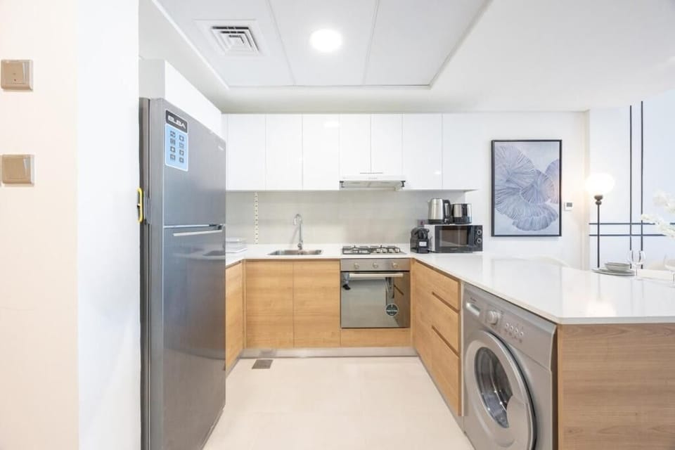 Apartment, Balcony, City View | Private kitchen