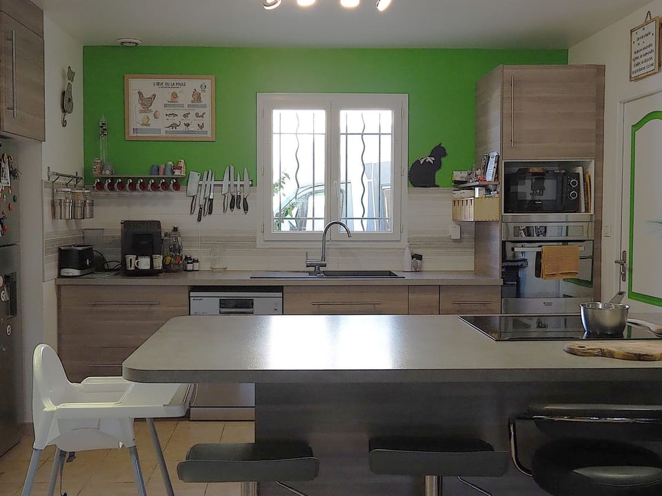 Kitchen / Dining Room