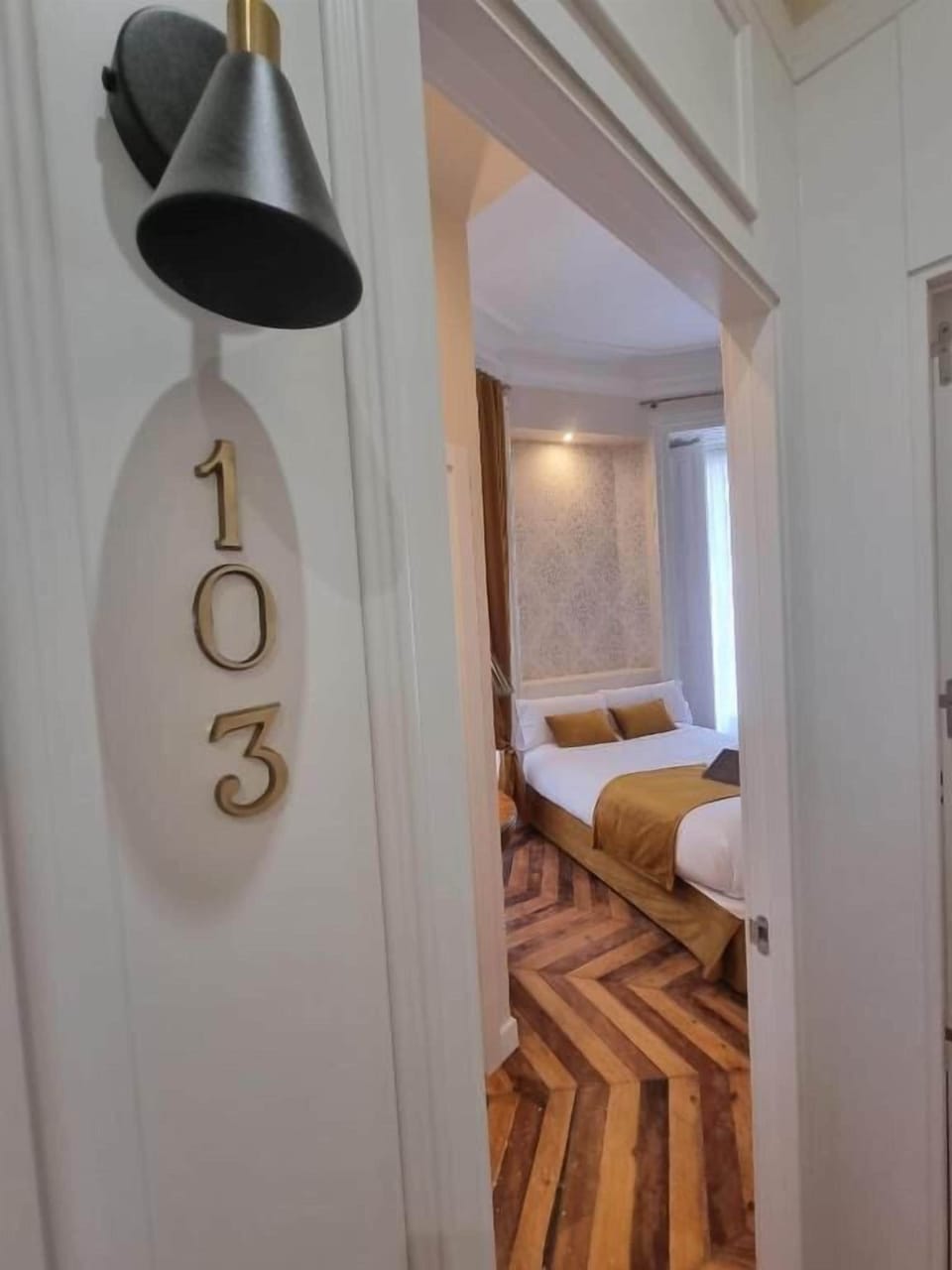 Double Room, City View | In-room safe, desk, WiFi (free)