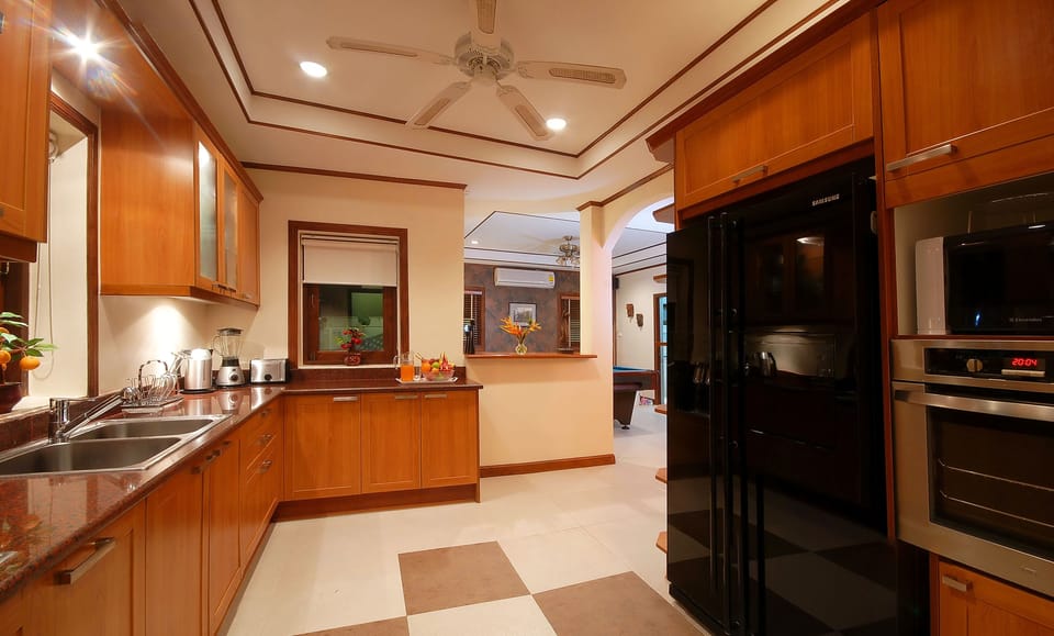 Premium Villa, 3 Bedrooms, Mountain View | Private kitchen | Coffee/tea maker, full-size fridge, microwave, oven