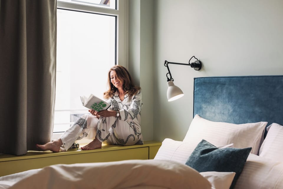 Standard Studio | In-room safe, blackout drapes, soundproofing, iron/ironing board