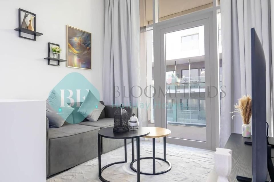 Apartment, Balcony | Living area | TV