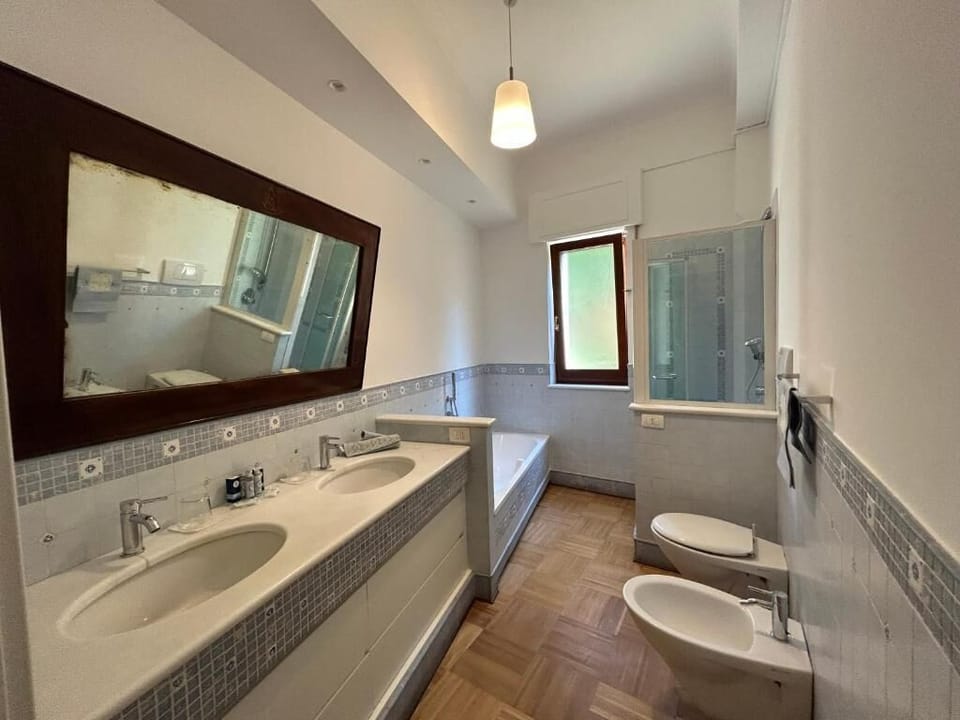 Double Room, Garden View | Bathroom | Slippers